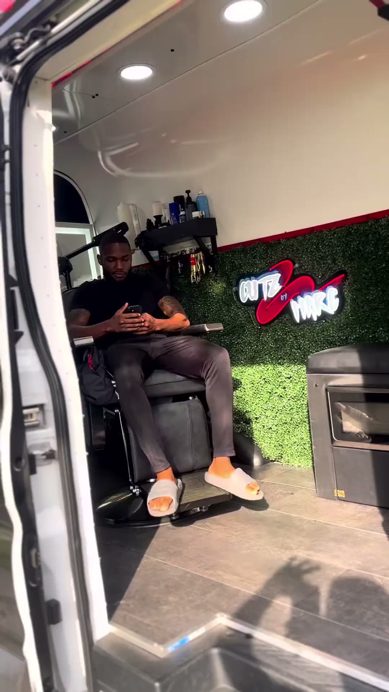 Cutz By Marc 305 mobile barber